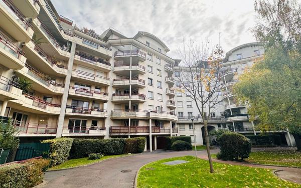 Appartement à louer    3 pièces •  Rosny-sous-Bois