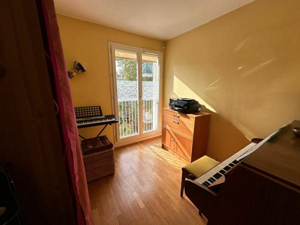 Appartement à vendre    4 pièces • 76,29 m2 Pantin