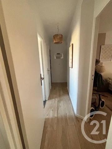 Appartement F4 à vendre  5 pièces - 66 m 2   ST QUENTIN  - 02