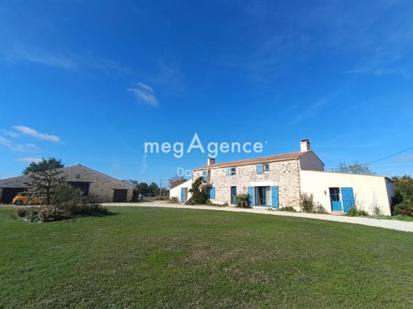 Maison à CHALLANS, 85300 - 7 pièces 281m²