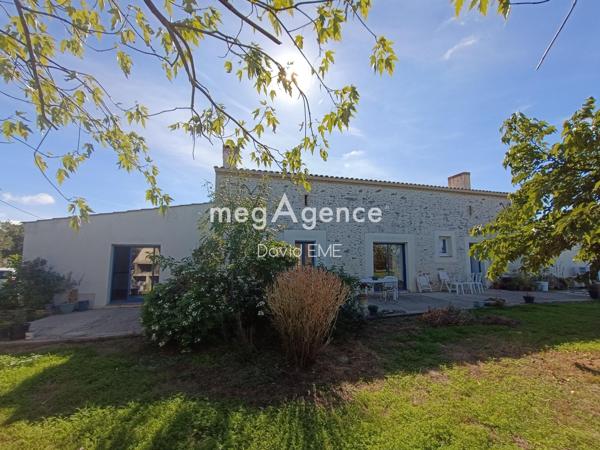 Maison à CHALLANS, 85300 - 7 pièces 281m²
