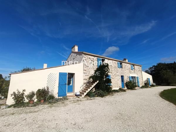 Maison à CHALLANS, 85300 - 7 pièces 281m²