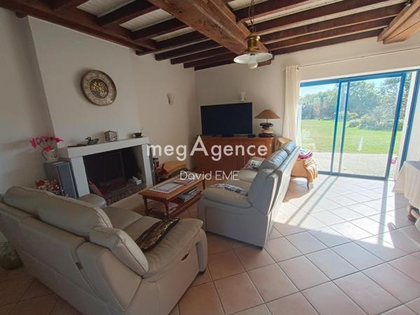 Maison à CHALLANS, 85300 - 7 pièces 281m²