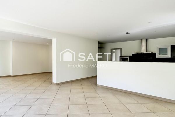 Idéalement située au Camoins proche d’Allauch