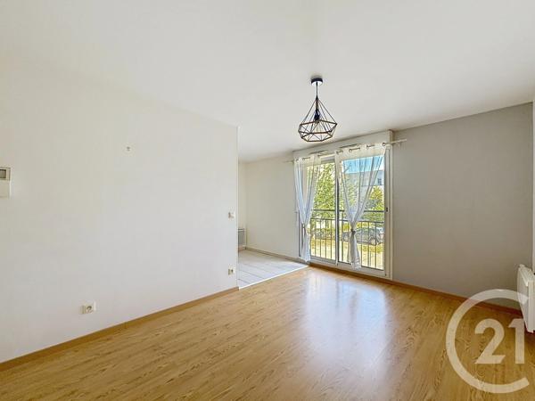 Appartement F2 à vendre  2 pièces - 38 m 2   MARGNY LES COMPIEGNE  - 60