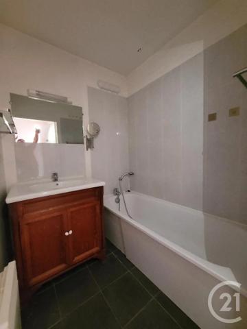 Appartement F2 à vendre  2 pièces - 38 m 2   MARGNY LES COMPIEGNE  - 60