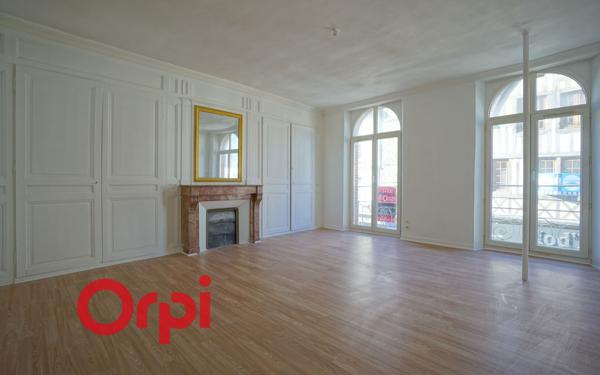 Appartement à louer    3 pièces •  Bernay