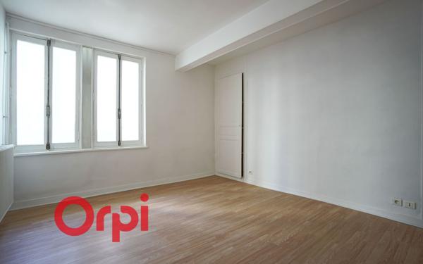 Appartement à louer    3 pièces •  Bernay