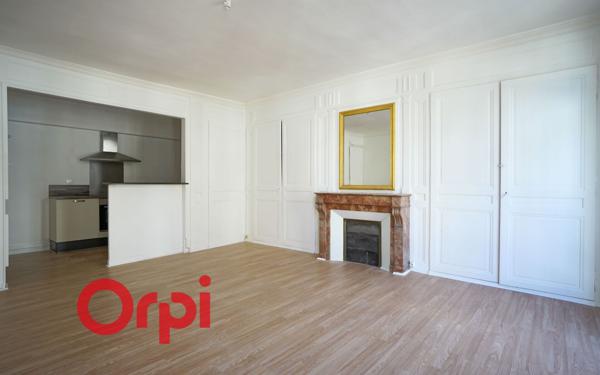 Appartement à louer    3 pièces •  Bernay