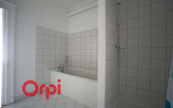 Appartement à louer    3 pièces •  Bernay