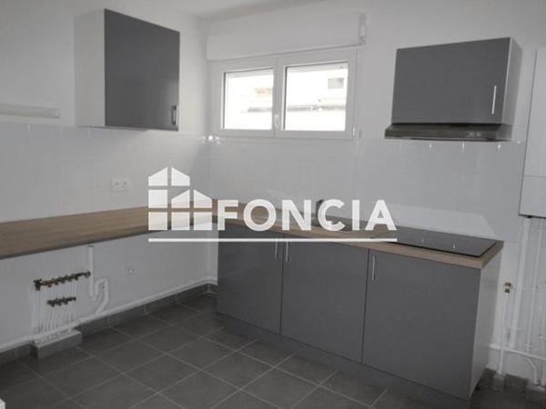 Location Appartement 3 pièces 64.9 m² - 44 - 46 RUE DE BEAUCAIRE Nimes 30000