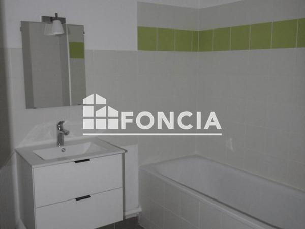 Location Appartement 3 pièces 64.9 m² - 44 - 46 RUE DE BEAUCAIRE Nimes 30000