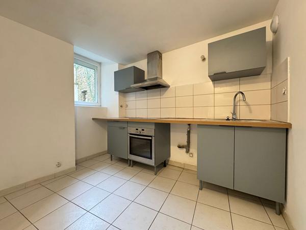 Maison de ville sur 3 niveaux, Mayenne - T4 - sans extérieur