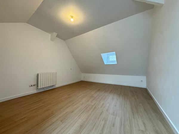 Maison de ville sur 3 niveaux, Mayenne - T4 - sans extérieur