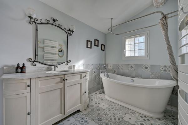 Vente Maison de luxe Aix-en-Provence 8 Pièces 201 m²