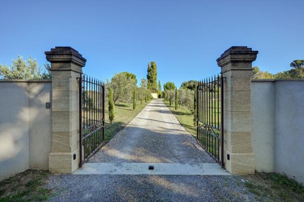 Vente Maison de luxe Aix-en-Provence 8 Pièces 201 m²