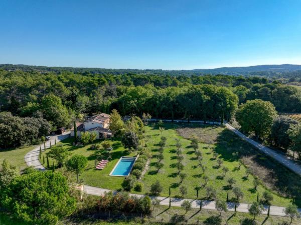 Vente Maison de luxe Aix-en-Provence 8 Pièces 201 m²