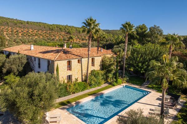 Vente Maison de luxe Le Castellet 20 Pièces 900 m²