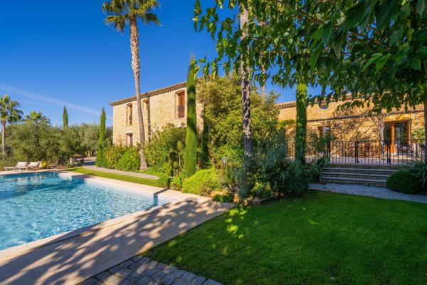 Vente Maison de luxe Le Castellet 20 Pièces 900 m²