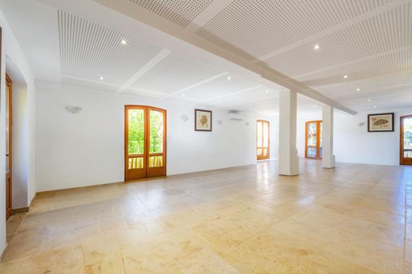 Vente Maison de luxe Le Castellet 20 Pièces 900 m²