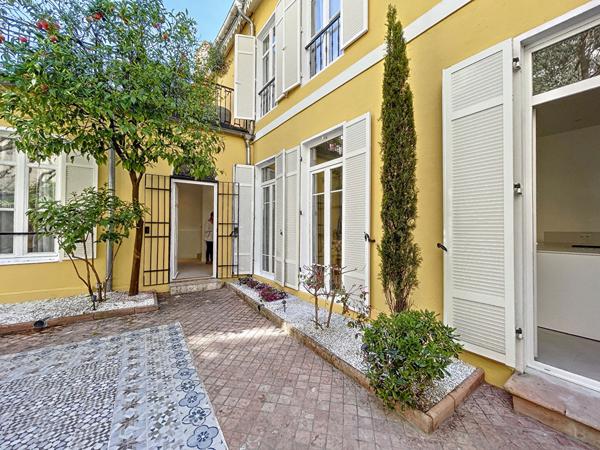 Cannes Banane - Appartement 4 pièces 131.23 m² - Terrasse 110m² - Garage