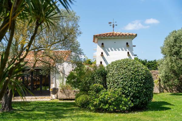 Vente Maison de luxe Saint-Martin-de-Ré 11 Pièces 278 m²