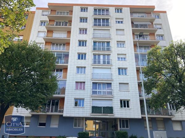 Appartement à louer 5 pièces 107.01m²