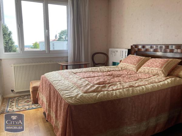 Appartement à louer 5 pièces 107.01m²