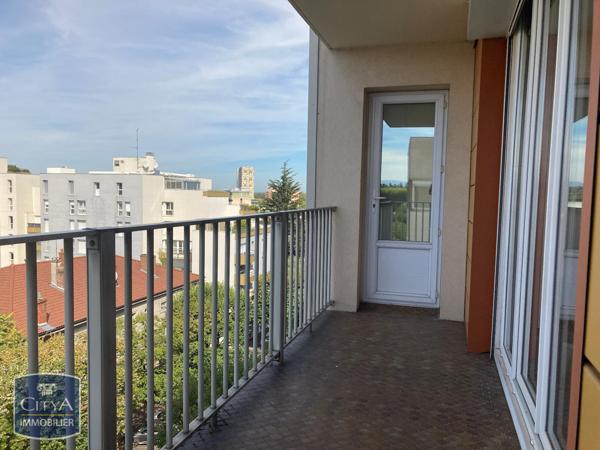 Appartement à louer 5 pièces 107.01m²