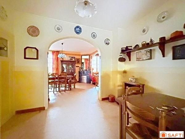 Agéable maison familiale avec dépendances