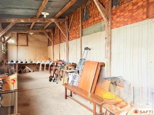 Agéable maison familiale avec dépendances