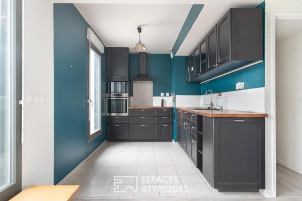 Appartement en étage élevé avec terrasse plein ciel