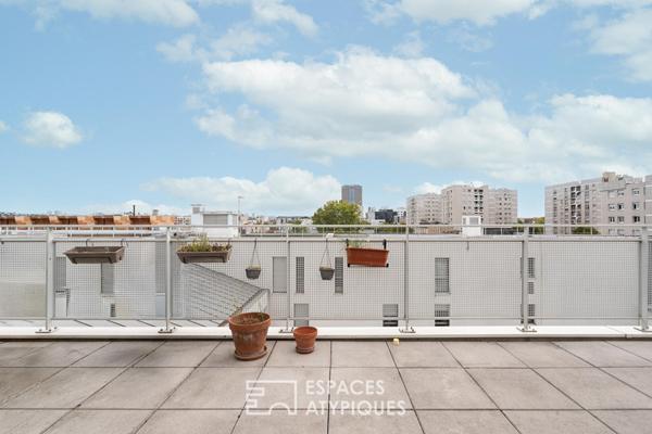 Appartement en étage élevé avec terrasse plein ciel