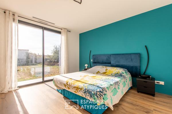 Maison contemporaine avec piscine intérieure