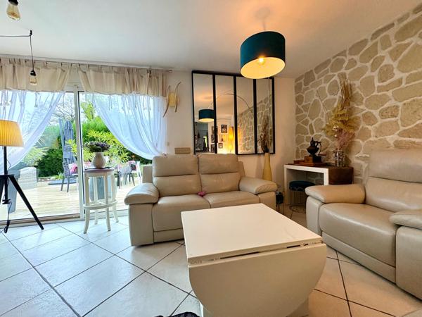 Maison lumineuse 7 pièces  avec Jacuzzi