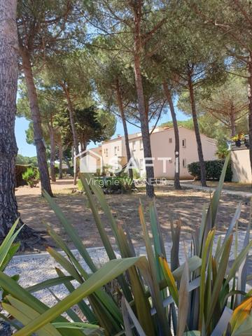 Studio cabine climatisé en rez de jardin avec terrasse