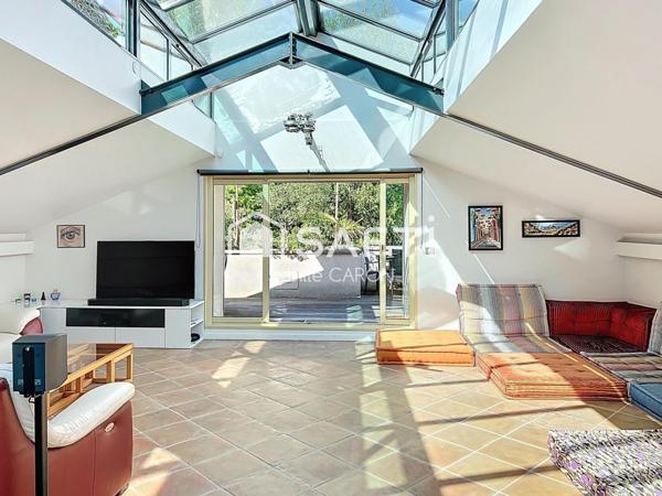 Loft calme et lumineux avec jardin de 220 m² – Hyper-centre