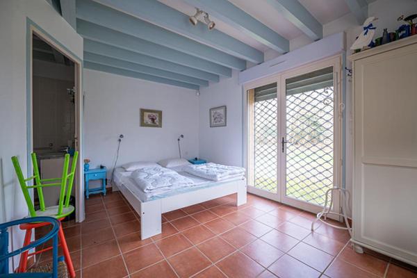 Maison Montval Sur Loir 5 pièce(s) 148 m2 - 3  chambres -