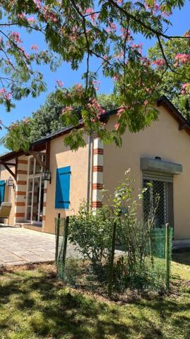 Maison Montval Sur Loir 5 pièce(s) 148 m2 - 3  chambres -