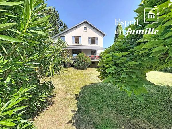 Limonest, loft 270m2 jardin 2000m2