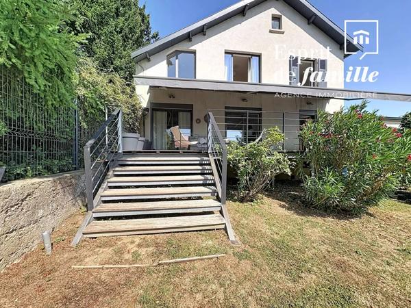 Limonest, loft 270m2 jardin 2000m2