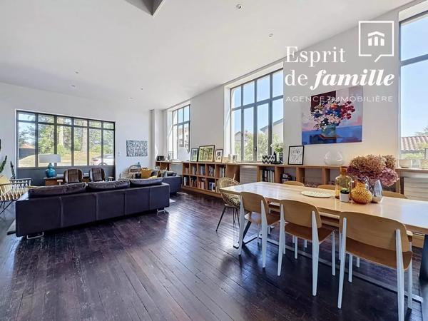 Limonest, loft 270m2 jardin 2000m2