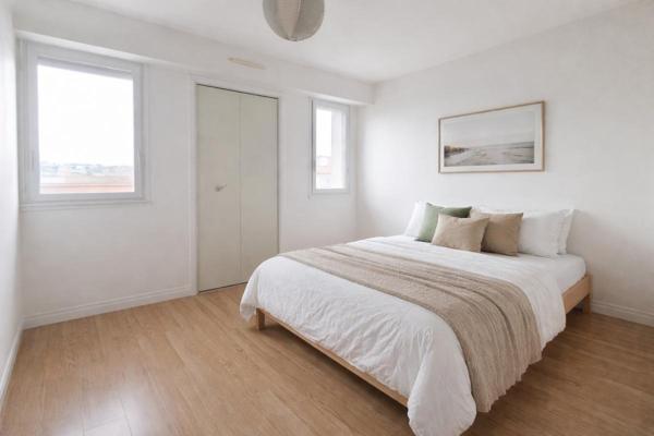 Carqueiranne coeur de ville - T3, 70 m², balcon vue mer, 2 places de pkgs