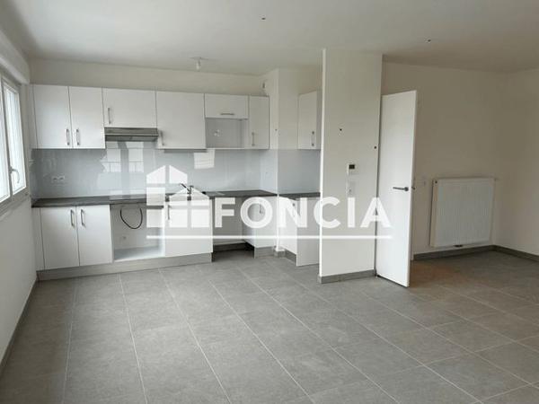 Location Appartement 4 pièces 83.3 m² - ECHO - BAT H102 - 19 ALLEE ALBERT JACQUARD Lagord 17140