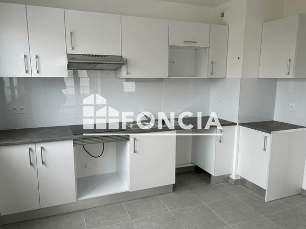 Location Appartement 4 pièces 83.3 m² - ECHO - BAT H102 - 19 ALLEE ALBERT JACQUARD Lagord 17140