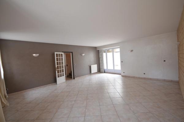 À 10 min d’Epernay (51) à vendre ancienne maison de vigneron entierrement rénovée