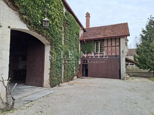 Manoir et ses dépendances à vocation évènementielle en Haute-Marne