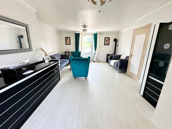 BUXEROLLES - CALME - PROCHE COMMODITE - ISOLATION PAR L'EXTERIEUR - DOUBLE VITRAGE RECENT - 4 CHAMBRES