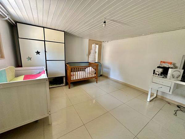 BUXEROLLES - CALME - PROCHE COMMODITE - ISOLATION PAR L'EXTERIEUR - DOUBLE VITRAGE RECENT - 4 CHAMBRES