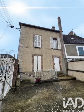 Immeuble à vendre 150 m² Lorrez-le-Bocage-Préaux